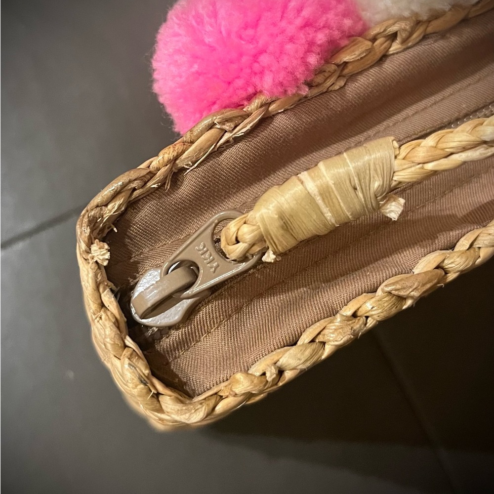 🧡Raffia clutch/wristlet - Picture 5 of 8